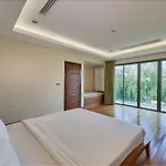 Luxury Pool Villa Close To The Private Beach