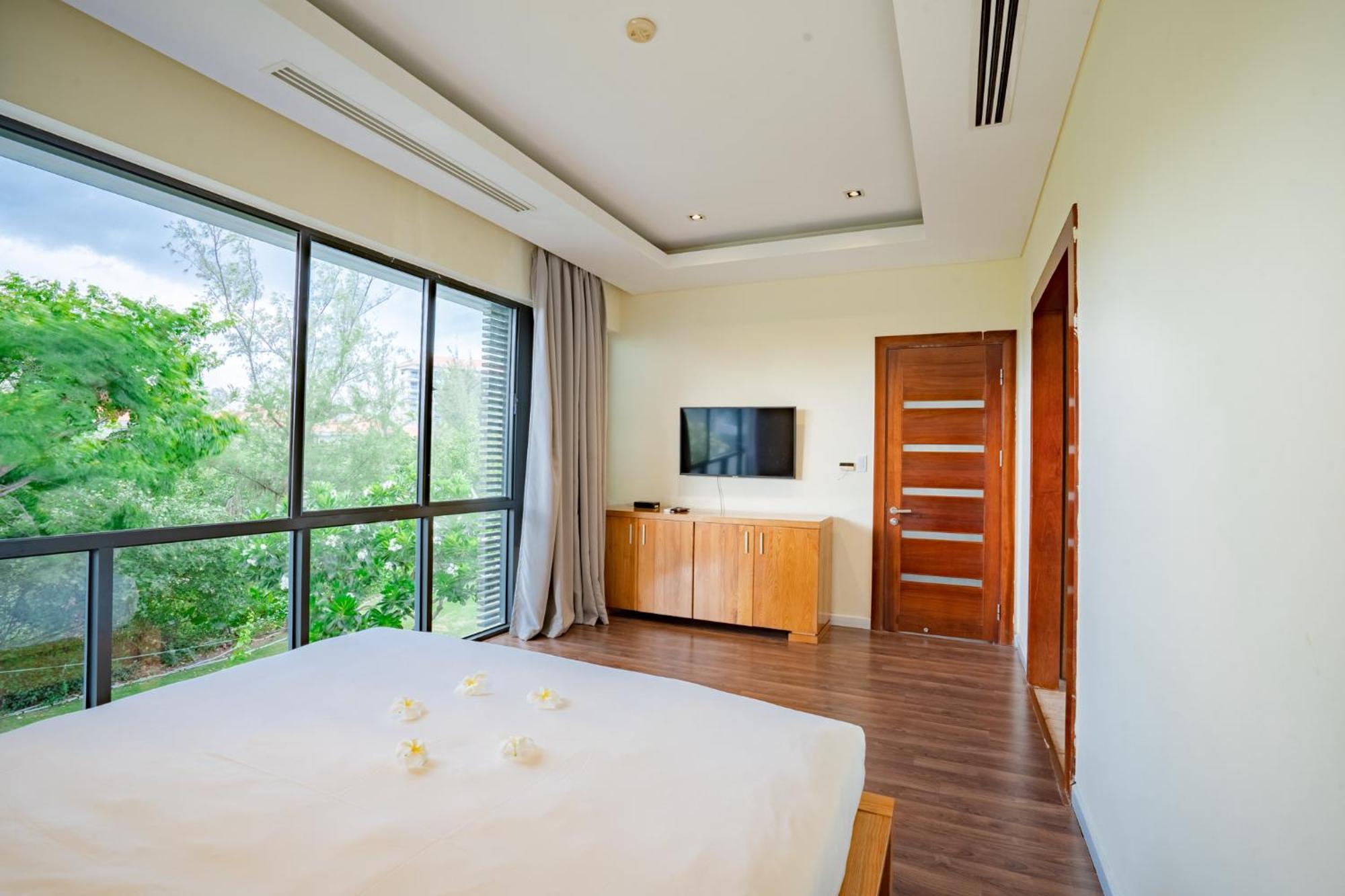 Luxury Pool Close To The Private Da Nang